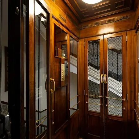 Monolocale Moderno E Porta Nuova Vittorio アパート トリノ