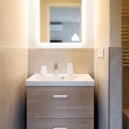 아파트 Monolocale Moderno E Porta Nuova Vittorio