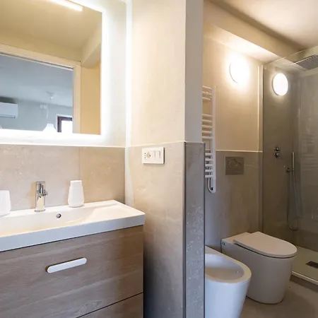 Monolocale Moderno E Porta Nuova Vittorio 토리노