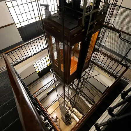 Monolocale Moderno E Porta Nuova Vittorio アパート